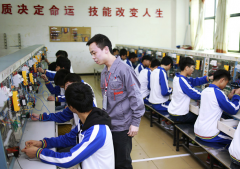 讲堂学习网络随同项目体会五维交融体系